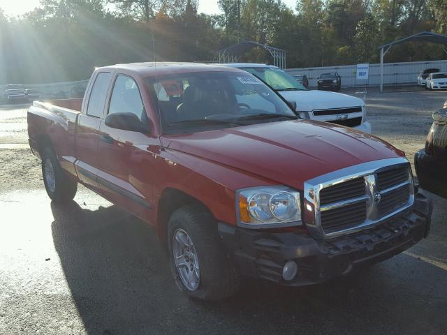 1D7HE42NX6S501209 - 2006 DODGE DAKOTA SLT RED photo 1