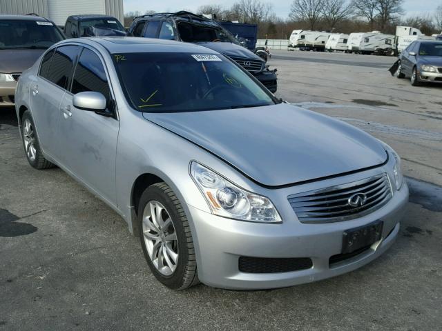 JNKBV61FX8M250073 - 2008 INFINITI G35 SILVER photo 1