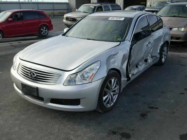 JNKBV61FX8M250073 - 2008 INFINITI G35 SILVER photo 2