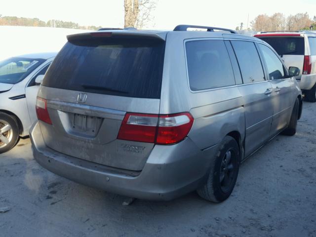 5FNRL38815B042759 - 2005 HONDA ODYSSEY TO SILVER photo 4