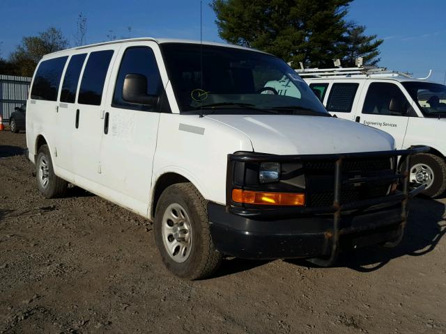 1GNSHBF44B1127801 - 2011 CHEVROLET EXPRESS G1 WHITE photo 1