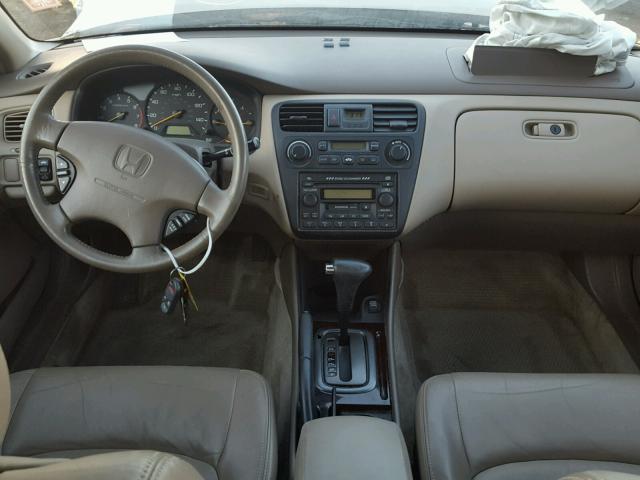 1HGCG16522A074696 - 2002 HONDA ACCORD EX BEIGE photo 9