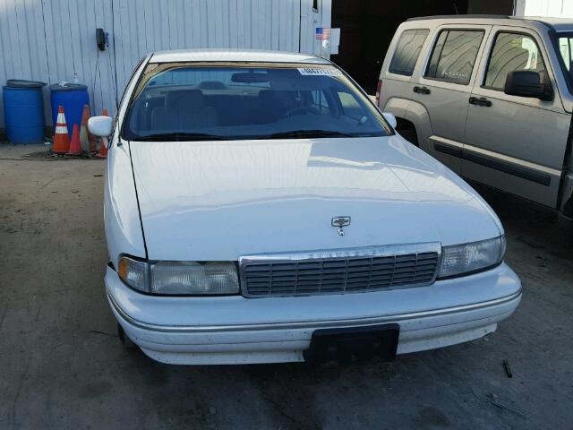 1G1BL52W2RR117014 - 1994 CHEVROLET CAPRICE CL 白色 照片 9
