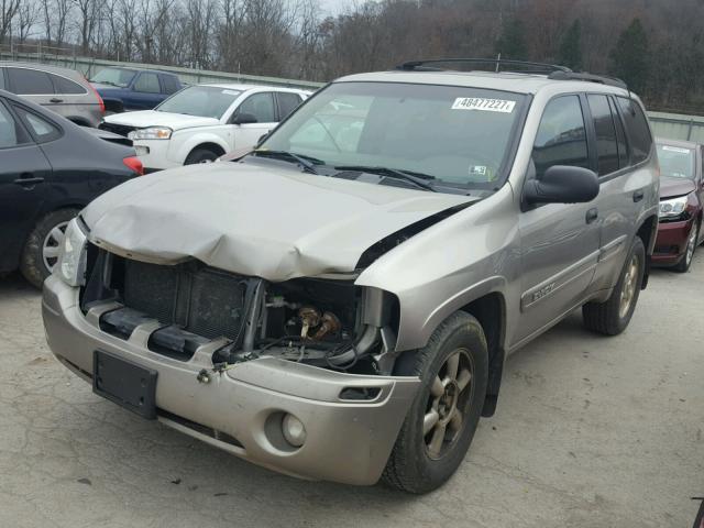 1GKDT13SX22136787 - 2002 GMC ENVOY SILVER photo 2