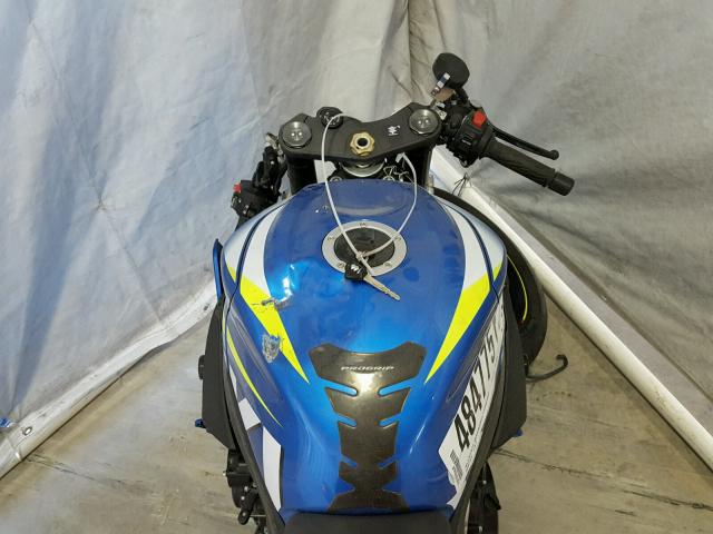 JS1GN7FA7F2100788 - 2015 SUZUKI GSX-R600 BLUE photo 5