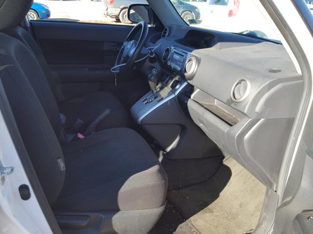 JTLKE50E291066788 - 2009 TOYOTA SCION XB თეთრი ფოტო 5