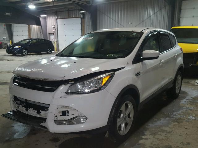 1FMCU9GX9DUA64363 - 2013 FORD ESCAPE SE WHITE photo 2