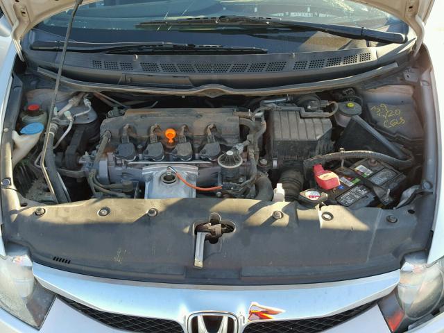 2HGFA1F69BH515586 - 2011 HONDA CIVIC LX-S ვერცხლისფერი ფოტო 7