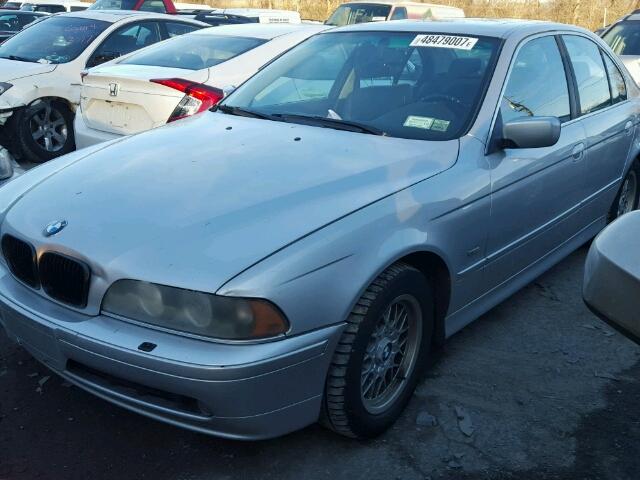 WBADT43422GY95657 - 2002 BMW 525 I AUTO SILVER photo 2