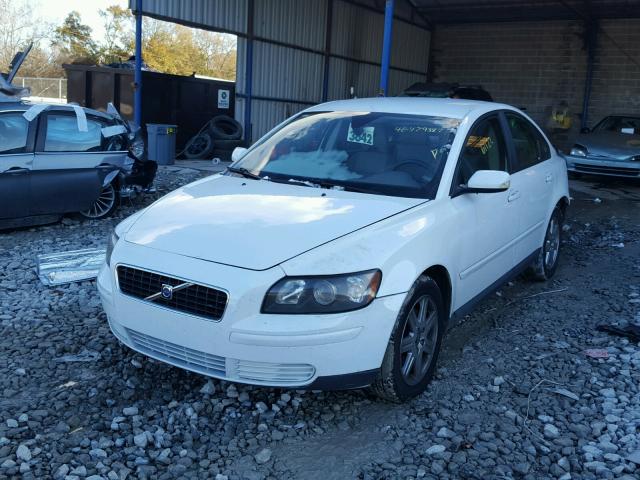 YV1MS382262202719 - 2006 VOLVO S40 2.4I WHITE photo 2