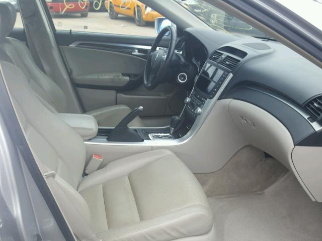 19UUA66288A011023 - 2008 ACURA TL SILVER photo 5