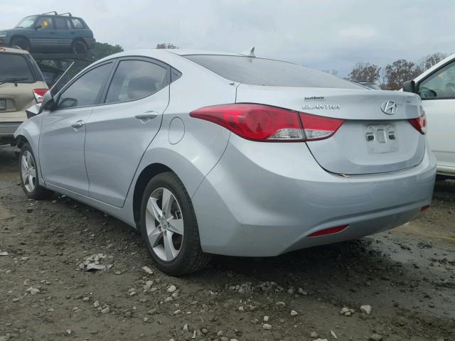 5NPDH4AE1DH324370 - 2013 HYUNDAI ELANTRA GL SILVER photo 3