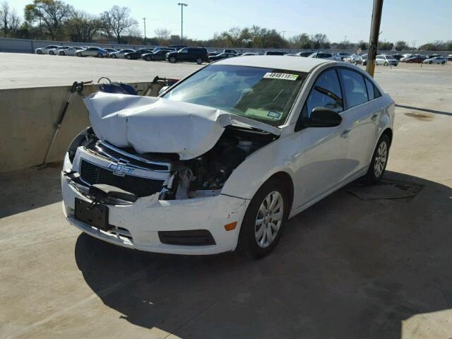 1G1PD5SH3B7308270 - 2011 CHEVROLET CRUZE LS WHITE photo 2