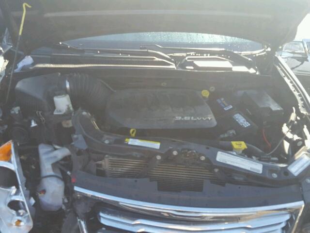 2A4RR5DG8BR675518 - 2011 CHRYSLER TOWN & COU GRAY photo 7