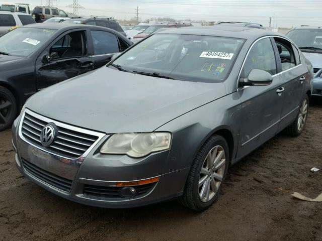 WVWEU73C76P196642 - 2006 VOLKSWAGEN PASSAT 3.6 GRAY photo 2