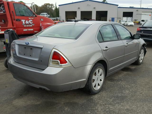 3FAHP06Z58R213435 - 2008 FORD FUSION S GRAY photo 4