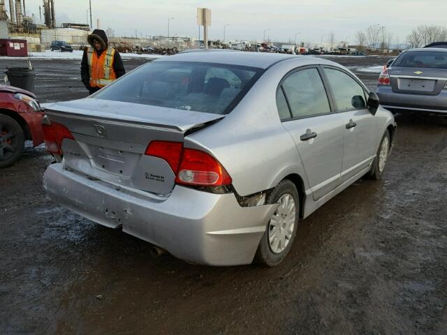 2HGFA16258H101811 - 2008 HONDA CIVIC DX SILVER photo 4