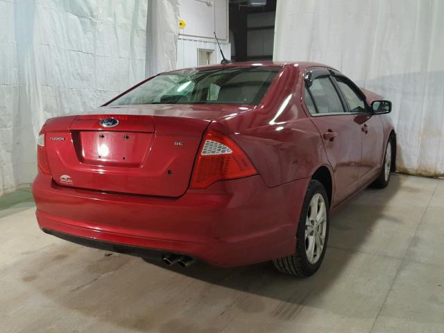 3FAHP0HA6CR315598 - 2012 FORD FUSION SE RED photo 4