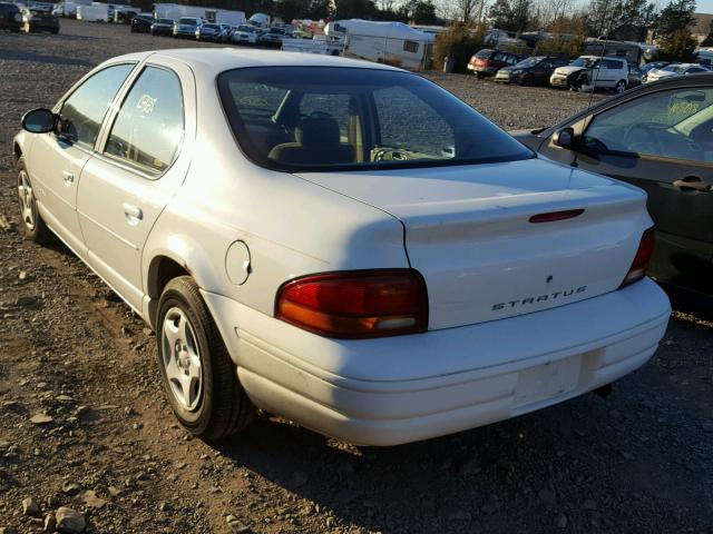 1B3EJ46X0WN142795 - 1998 DODGE STRATUS WHITE photo 3