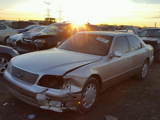 JT8BH28F6W0119409 - 1998 LEXUS LS 400 GRAY photo 2