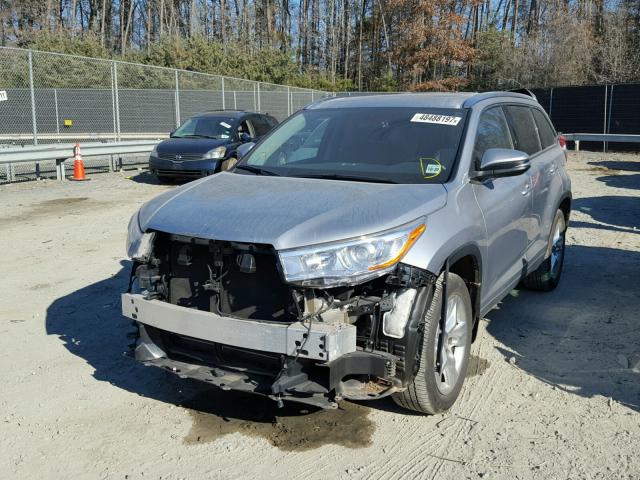 5TDDKRFH7FS207259 - 2015 TOYOTA HIGHLANDER SILVER photo 2