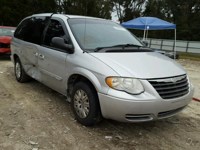 2A4GP44RX7R190328 - 2007 CHRYSLER TOWN & COU SILVER photo 1