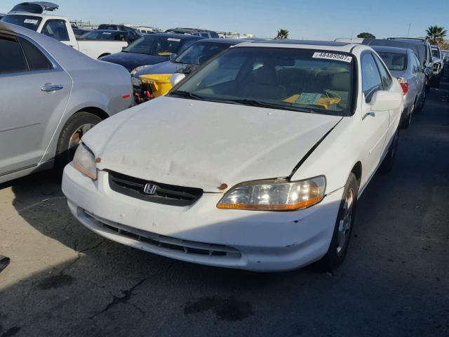 1HGCG225XXA007346 - 1999 HONDA ACCORD EX WHITE photo 2