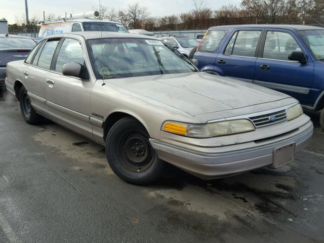 2FALP73W1RX141861 - 1994 FORD CROWN VICT TAN photo 1