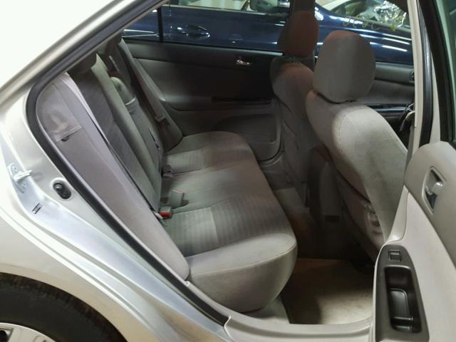 4T1BE32K95U951383 - 2005 TOYOTA CAMRY LE 银色 照片 6