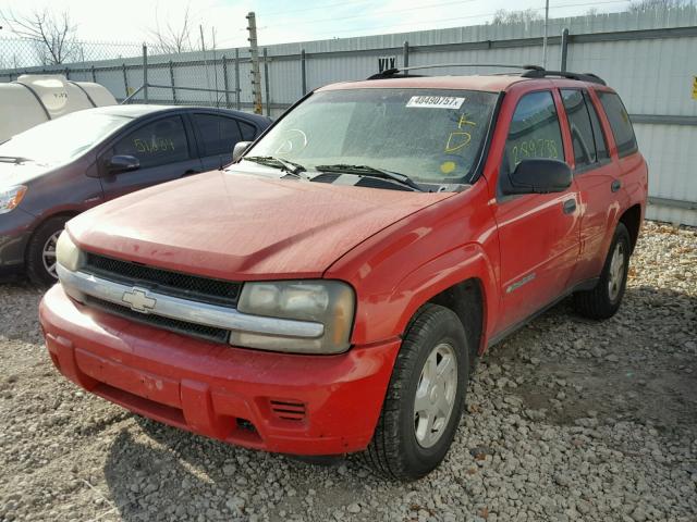 1GNDS13S722505241 - 2002 CHEVROLET TRAILBLAZE RED photo 2