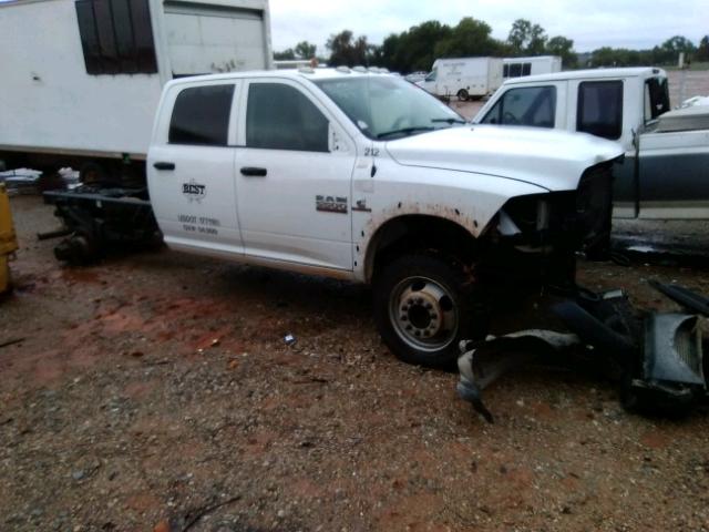 3C7WRNEL2DG595275 - 2013 RAM 5500 WHITE photo 1