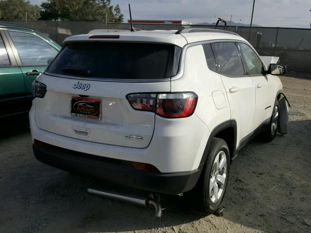 3C4NJCBB9JT195006 - 2018 JEEP COMPASS LA WHITE photo 4