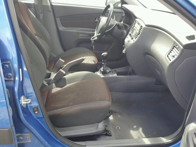 KNADE223296543296 - 2009 KIA RIO BASE BLUE photo 5