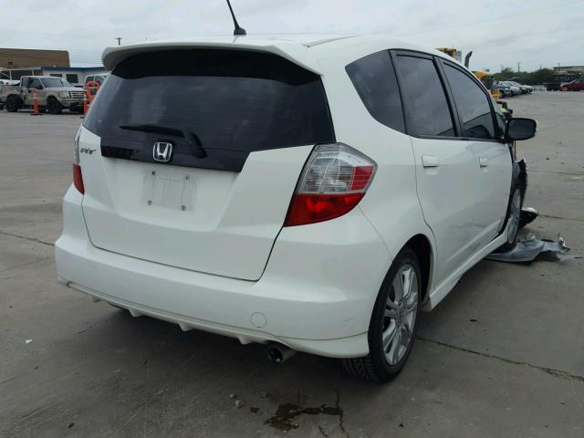 JHMGE88659S006366 - 2009 HONDA FIT SPORT WHITE photo 4