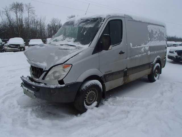 WD0BE745475215720 - 2007 DODGE SPRINTER 2 SILVER photo 2