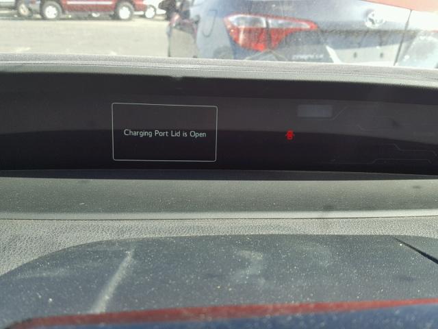 JTDKARFP6H3009018 - 2017 TOYOTA PRIUS PRIM წითელი ფოტო 8