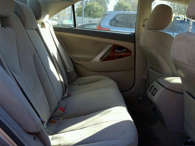 4T4BE46KX9R096852 - 2009 TOYOTA CAMRY BASE GOLD photo 6