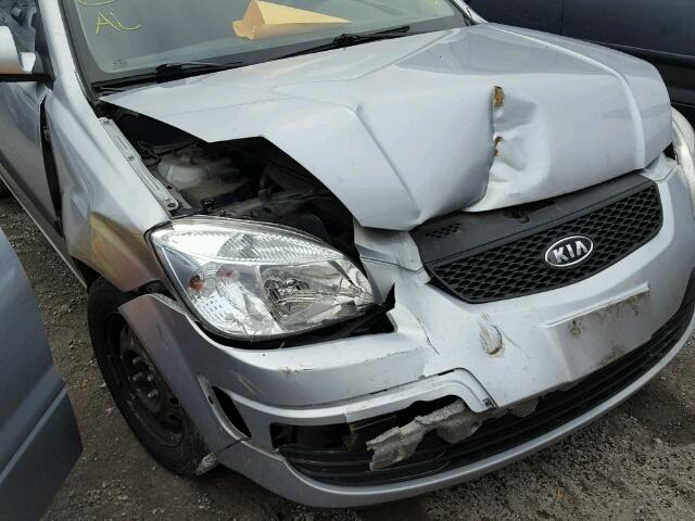 KNADE243596480417 - 2009 KIA RIO 5 SX SILVER photo 9