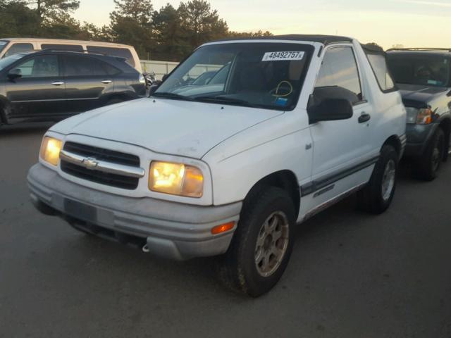 2CNBJ18C7Y6919700 - 2000 CHEVROLET TRACKER WHITE photo 2