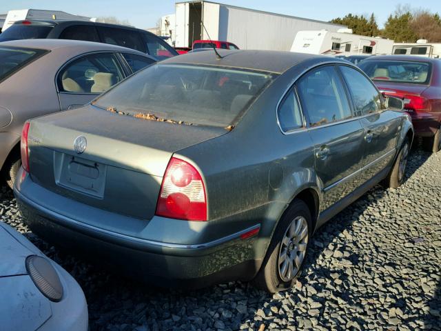 WVWPD63B21P143561 - 2001 VOLKSWAGEN PASSAT GLS GREEN photo 4