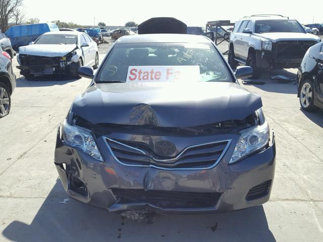 4T4BF3EK0BR117481 - 2011 TOYOTA CAMRY BASE CHARCOAL photo 9