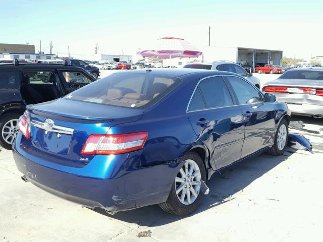 4T1BK3EK3AU606784 - 2010 TOYOTA CAMRY SE BLUE photo 4