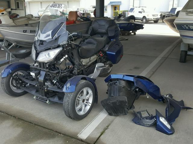 2BXJBKC1XBV000683 - 2011 CAN-AM SPYDER ROA BLUE photo 2