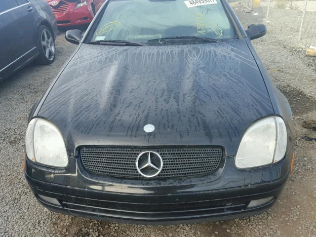 WDBKK47F9YF170417 - 2000 MERCEDES-BENZ SLK 230 KO BLACK photo 10