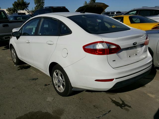 3FADP4BJ1FM208331 - 2015 FORD FIESTA SE WHITE photo 3