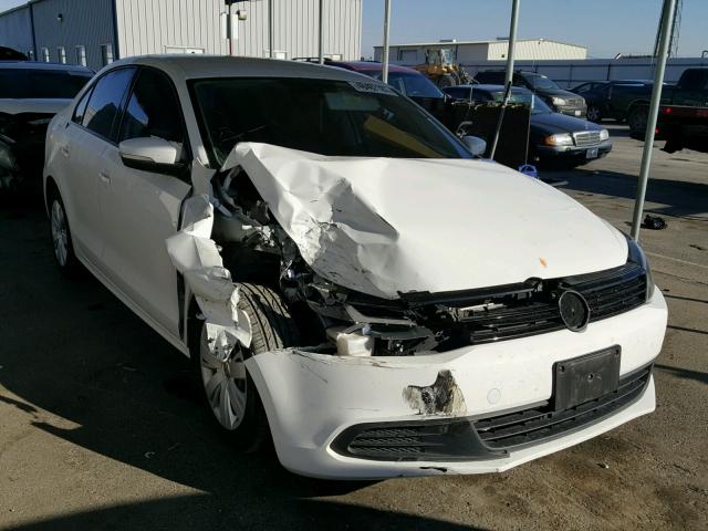 3VWD17AJ4EM223657 - 2014 VOLKSWAGEN JETTA SE WHITE photo 1