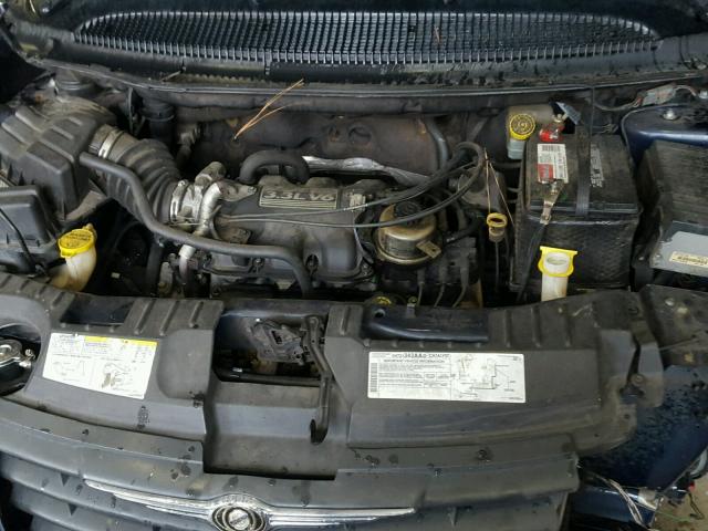 1C4GP45R15B386416 - 2005 CHRYSLER TOWN & COU BLUE photo 7