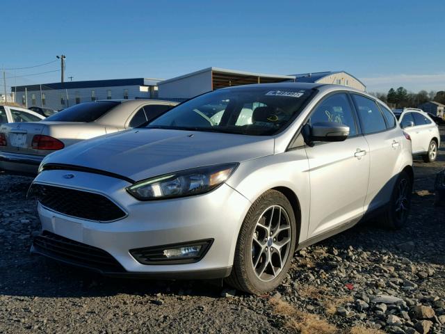 1FADP3M20HL201245 - 2017 FORD FOCUS SEL SILVER photo 2