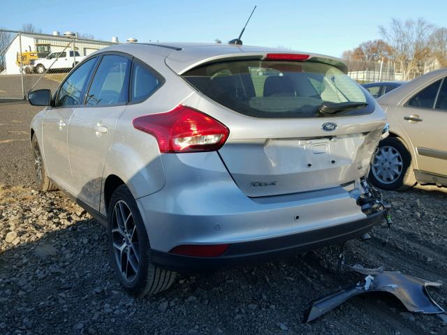 1FADP3M20HL201245 - 2017 FORD FOCUS SEL SILVER photo 3