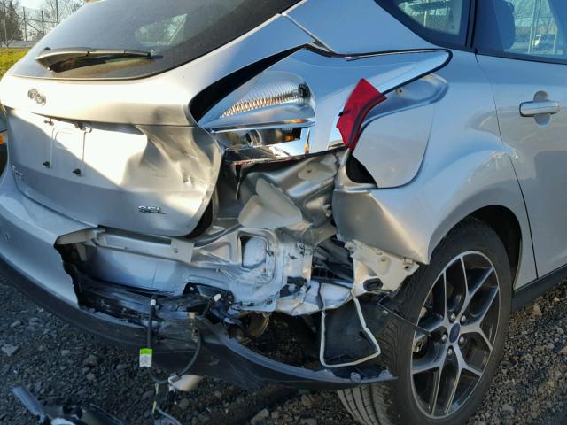 1FADP3M20HL201245 - 2017 FORD FOCUS SEL SILVER photo 9